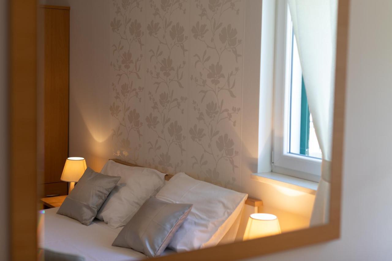 Apartments Villa Carica B&B มีมิตเซ ภายนอก รูปภาพ