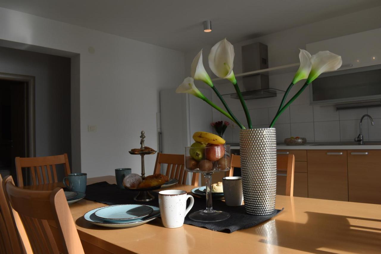 Apartments Villa Carica B&B มีมิตเซ ภายนอก รูปภาพ